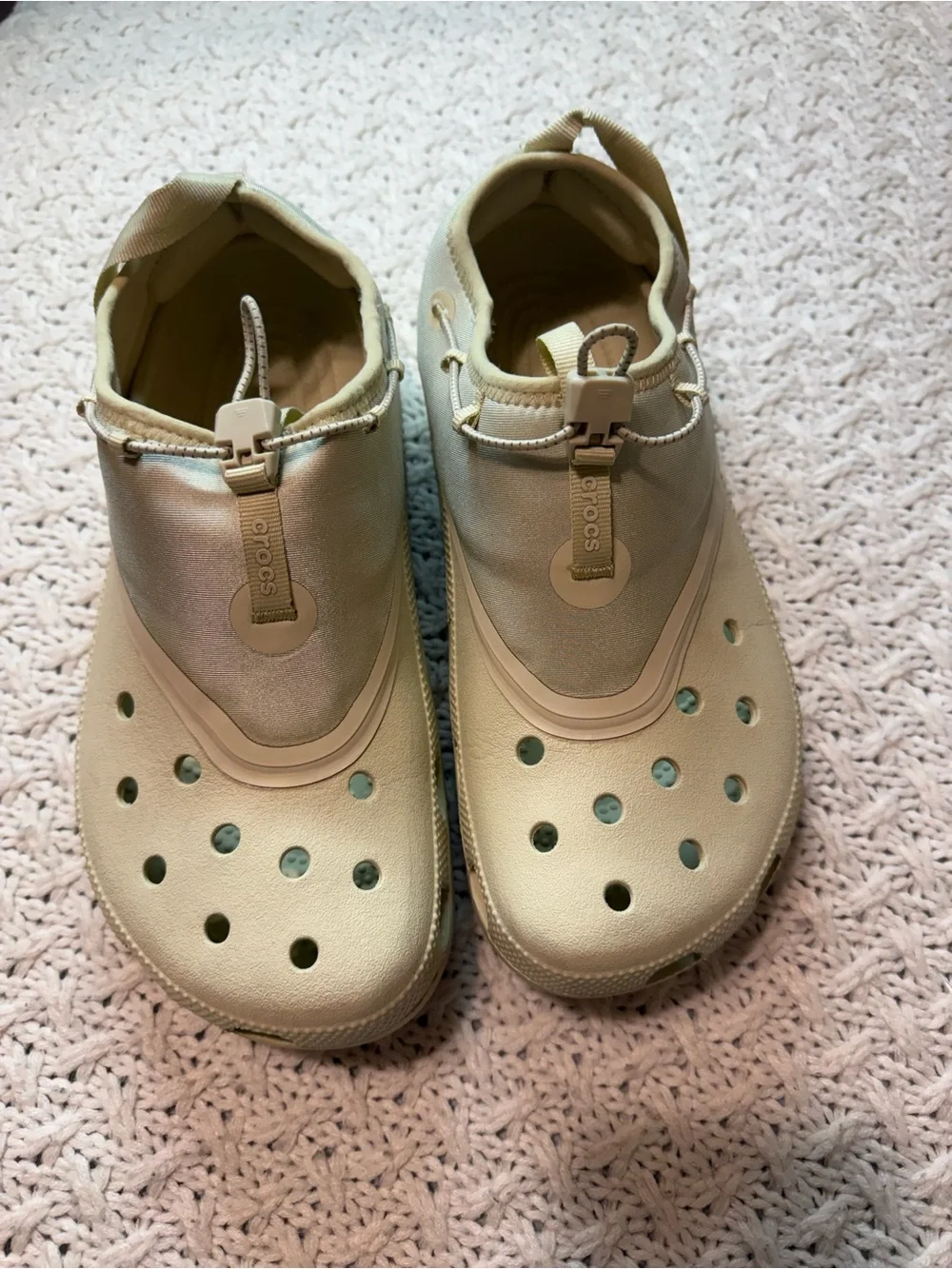 Safisty X Crocs classic clogs in the bone color way unísex W 10 M 8